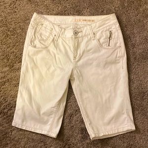 DKNY Jeans | Women’s Jean Shorts - Size 8